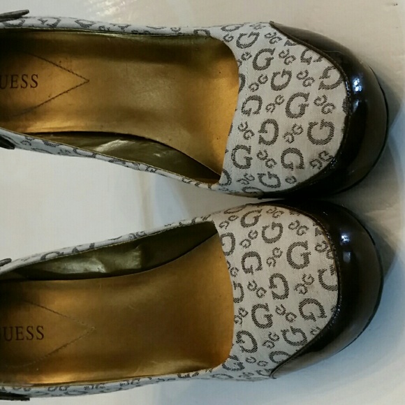 Guess Logo High Heel Shoes Canvas STILETTO Pumps size 10 M - Picture 2 of 4